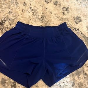 Lululemon Hotty Hot Short 4”